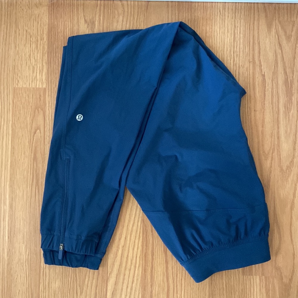 ❤️ Lululemon Adapted State Joggers Blue Size 4 NWOT